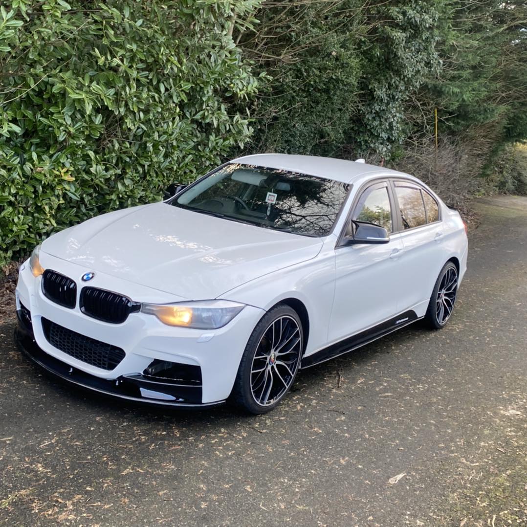 BMW 3 SERIES gallery image 2