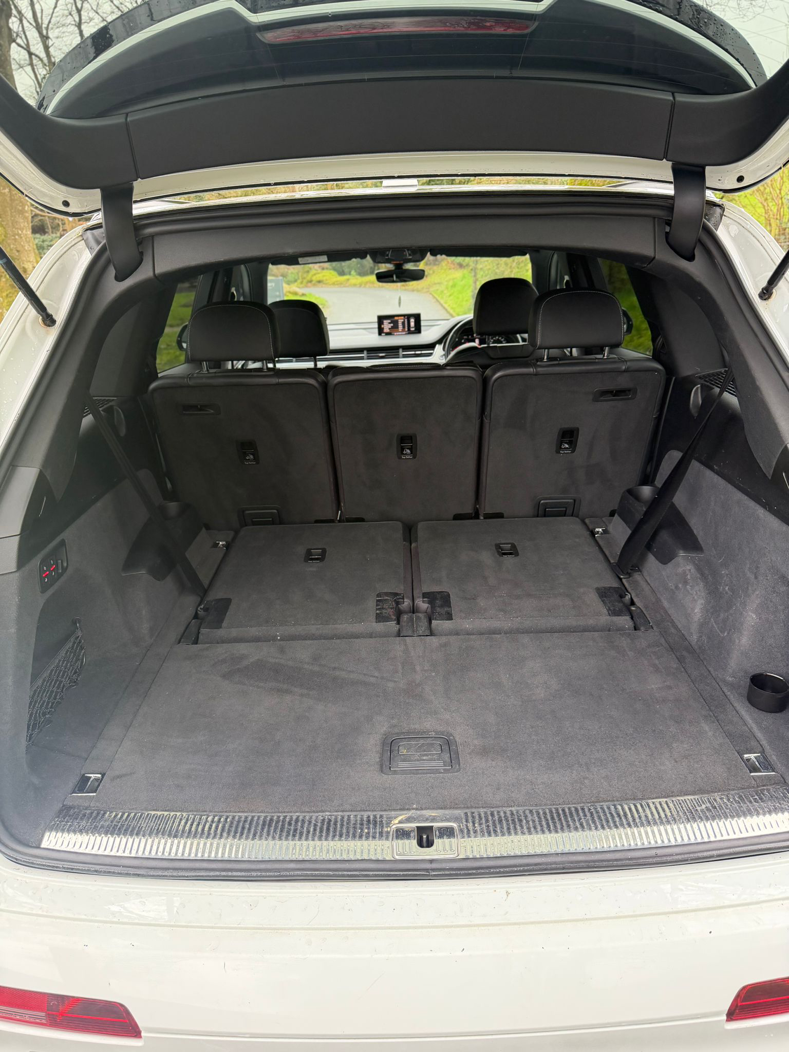 Audi Q7 S Line Quattro 3.0 TDI M gallery image 14