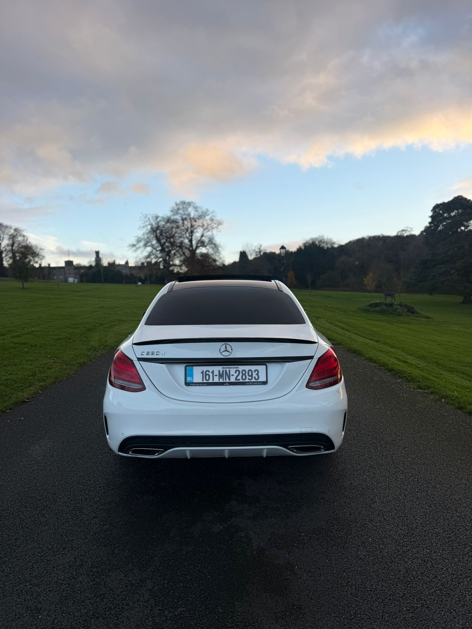 Mercedes-Benz C-Class Auto gallery image 6