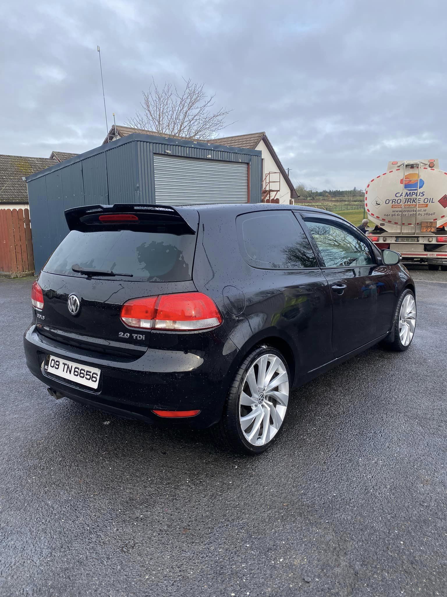 Volkswagen Golf 2.0 TDI 200BHP gallery image 6