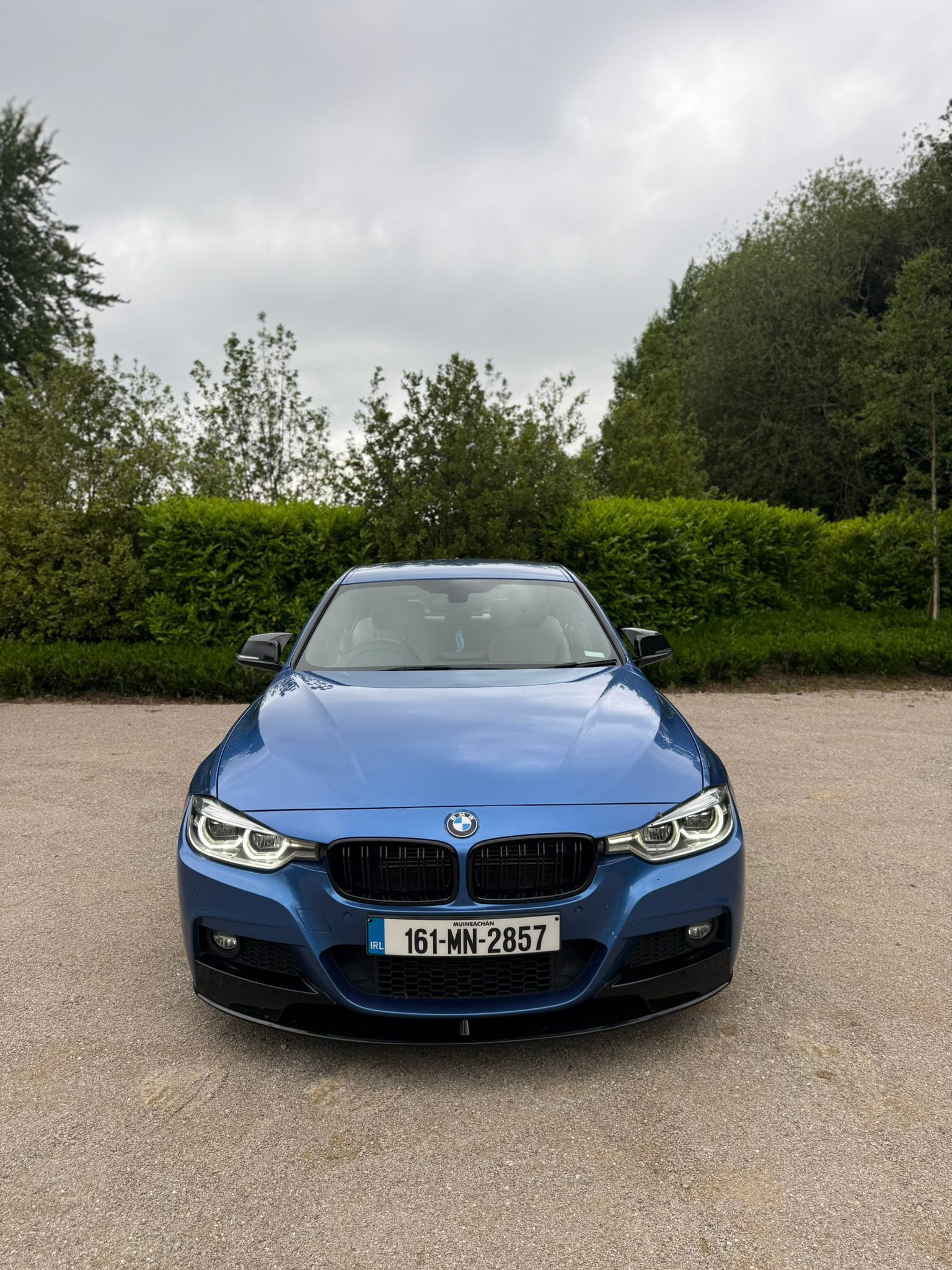 BMW 330e M Sport Auto gallery image 2