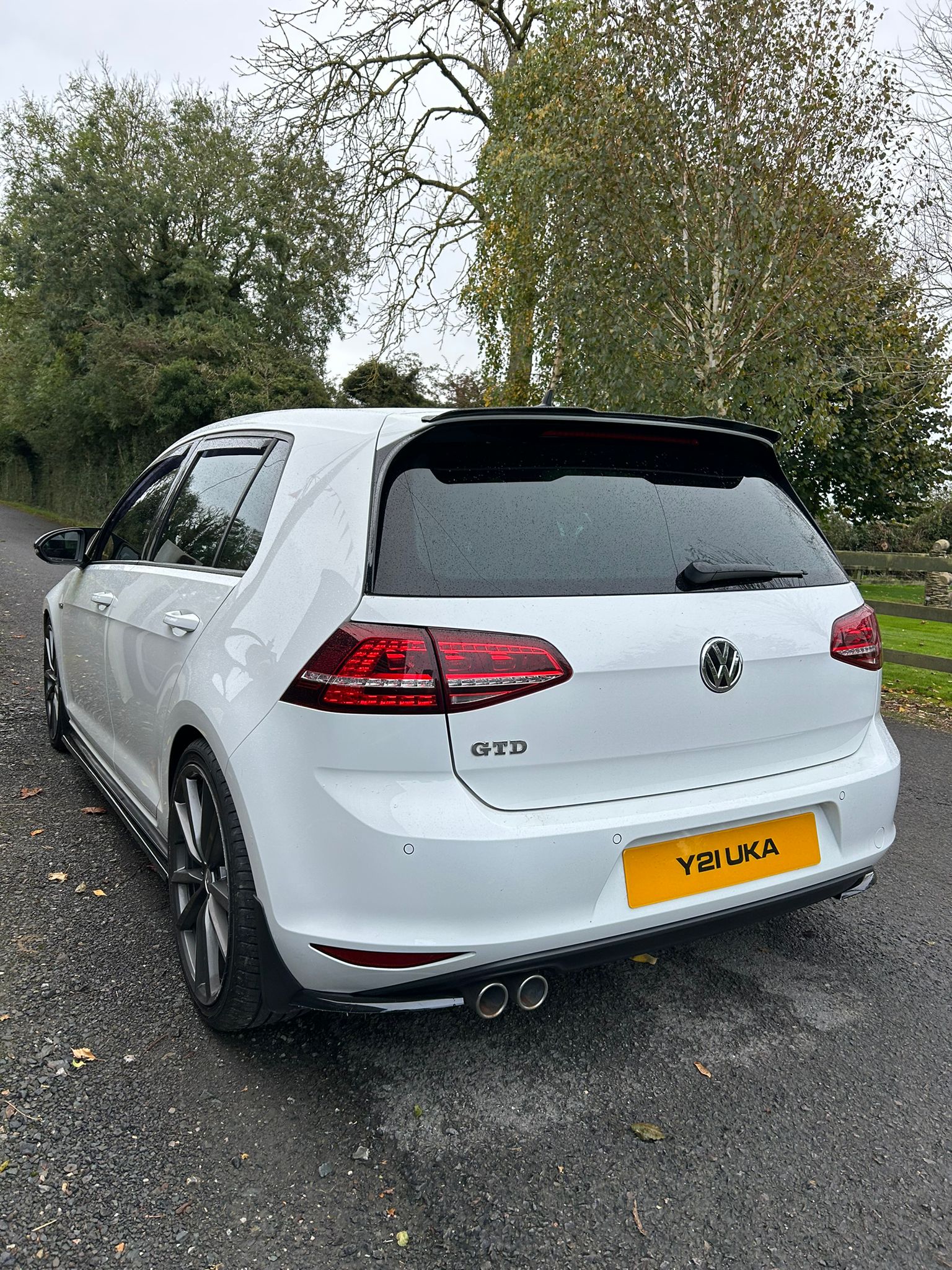 Volkswagen Golf GTD 2.0 TDI gallery image 3