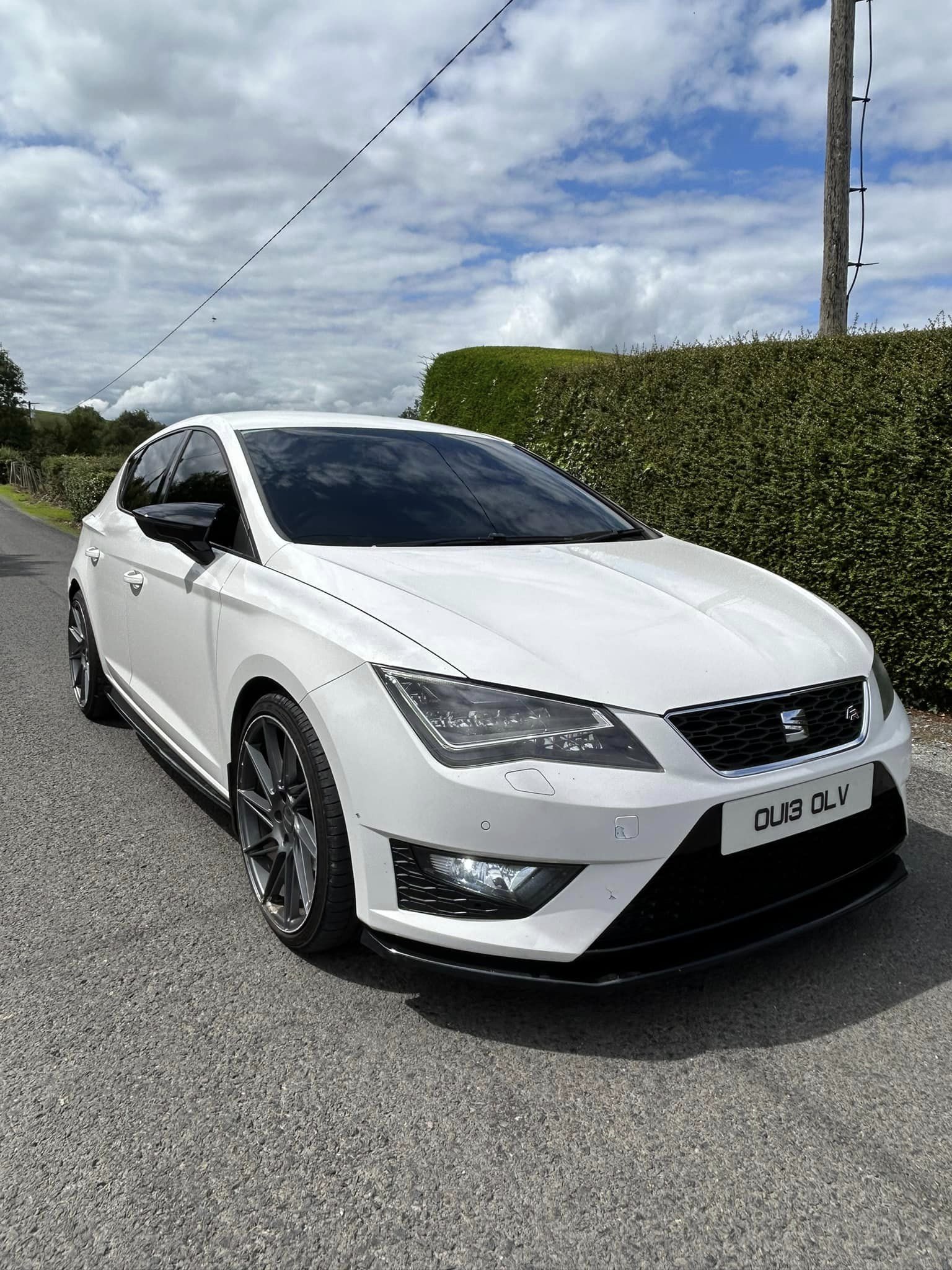SEAT Leon FR 2.0 TDI gallery image 7
