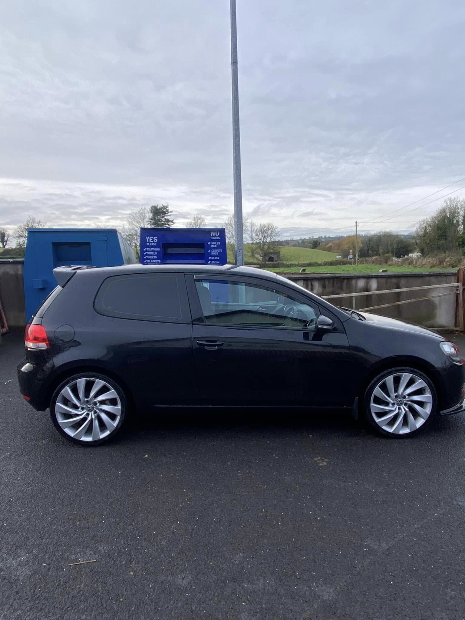 Volkswagen Golf 2.0 TDI 200BHP gallery image 7