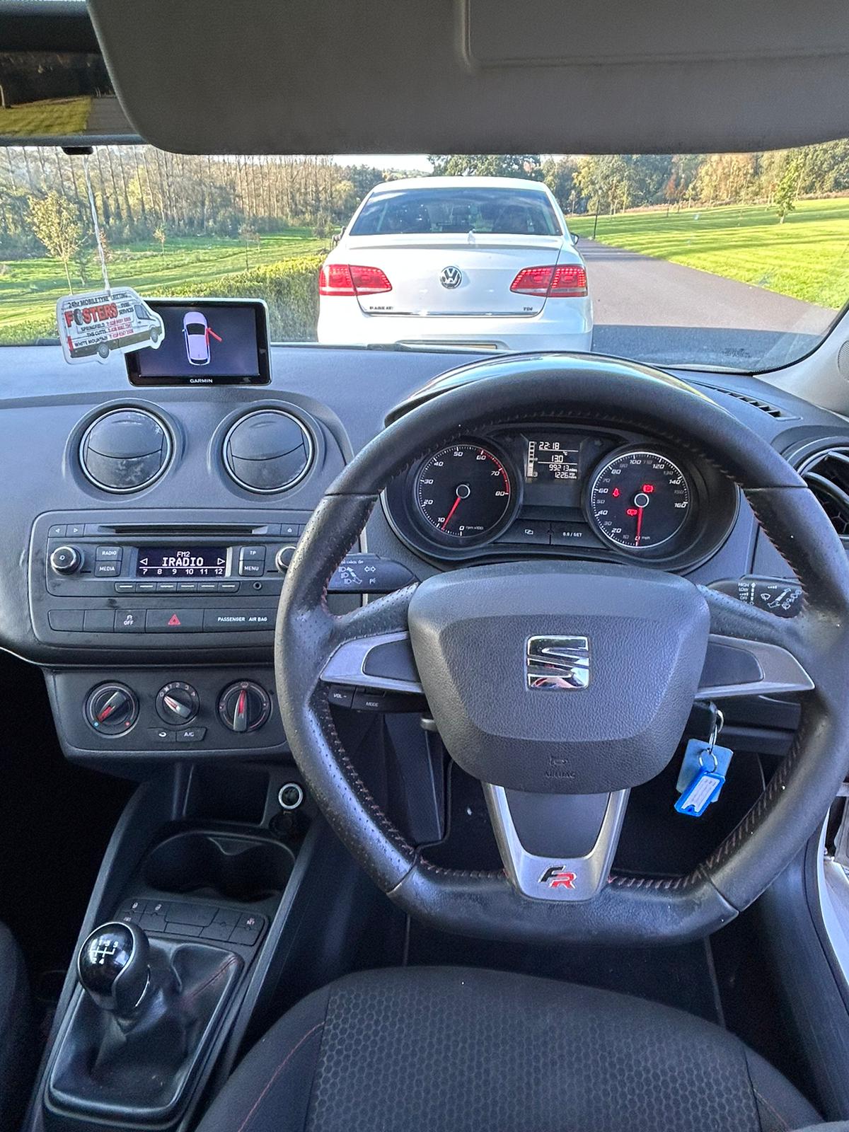 SEAT Ibiza FR gallery image 2