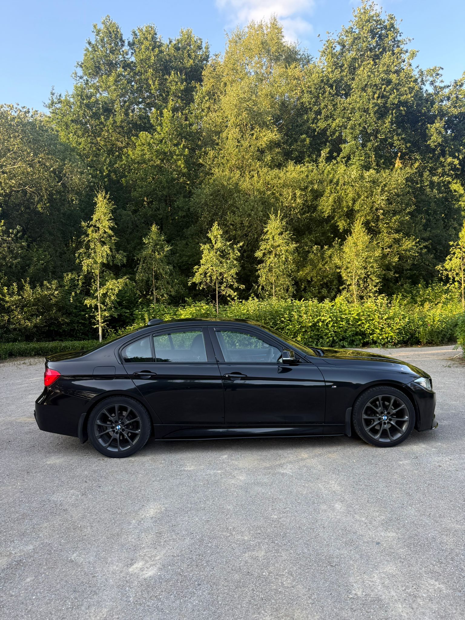 BMW 320d M Sport Auto gallery image 8