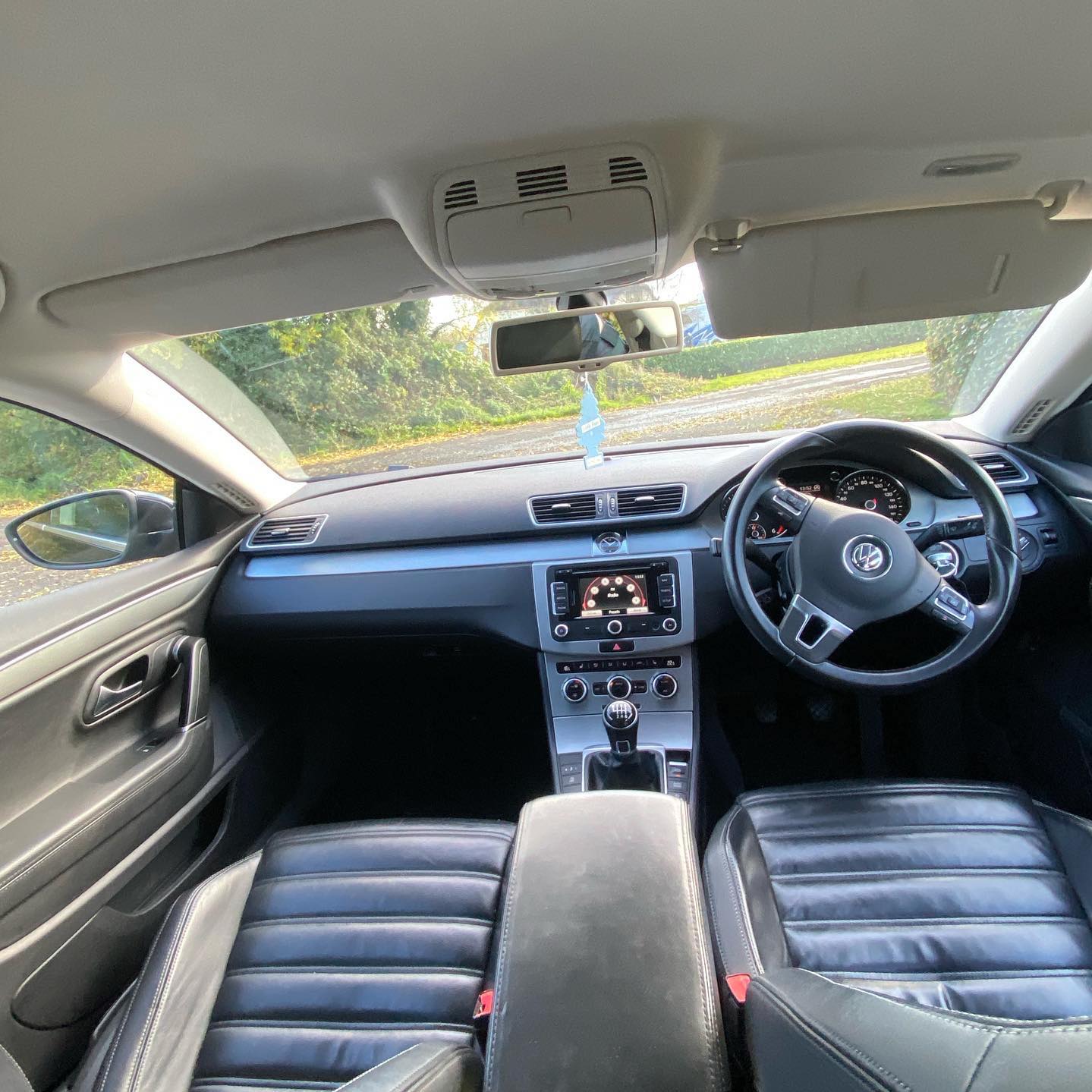 Volkswagen Passat CC gallery image 6