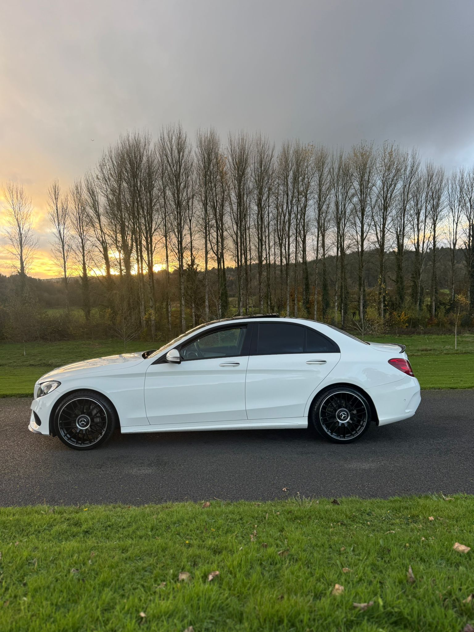 Mercedes-Benz C-Class Auto gallery image 8