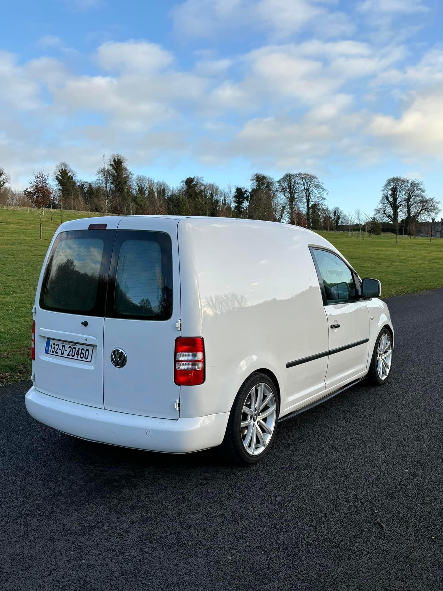 Volkswagen Caddy 1.6 TDI gallery image 3