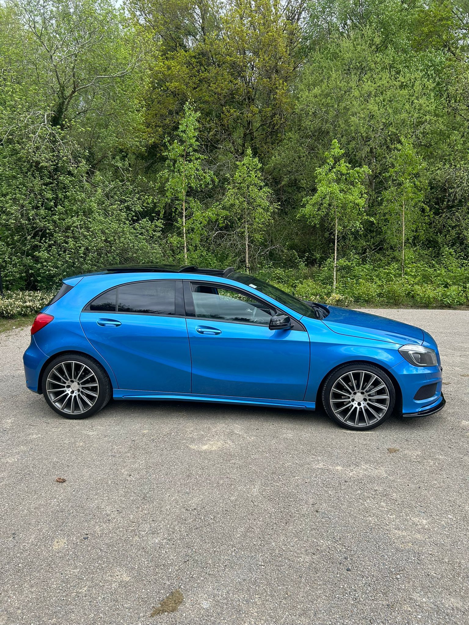 Mercedes-Benz A180 AMG Line gallery image 6