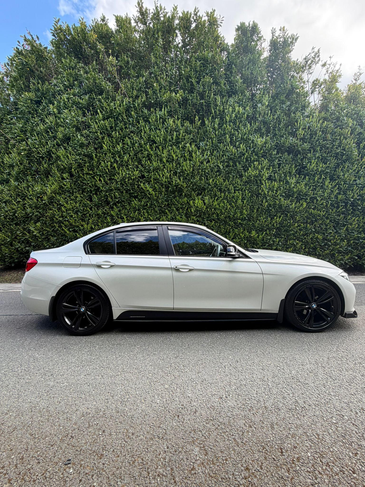 BMW 320d Sport Auto gallery image 8