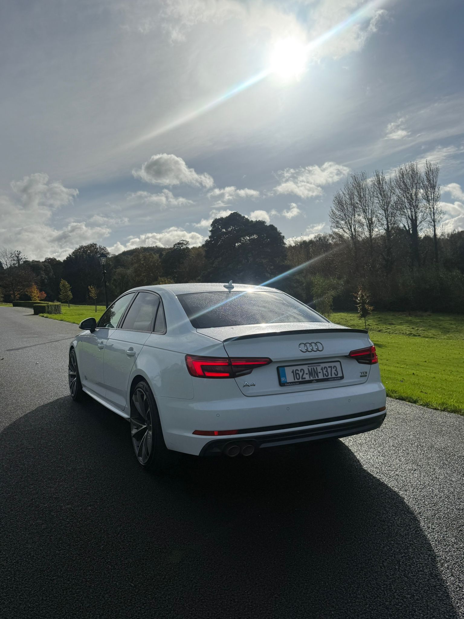 Audi A4 S Line Ultra Auto gallery image 5