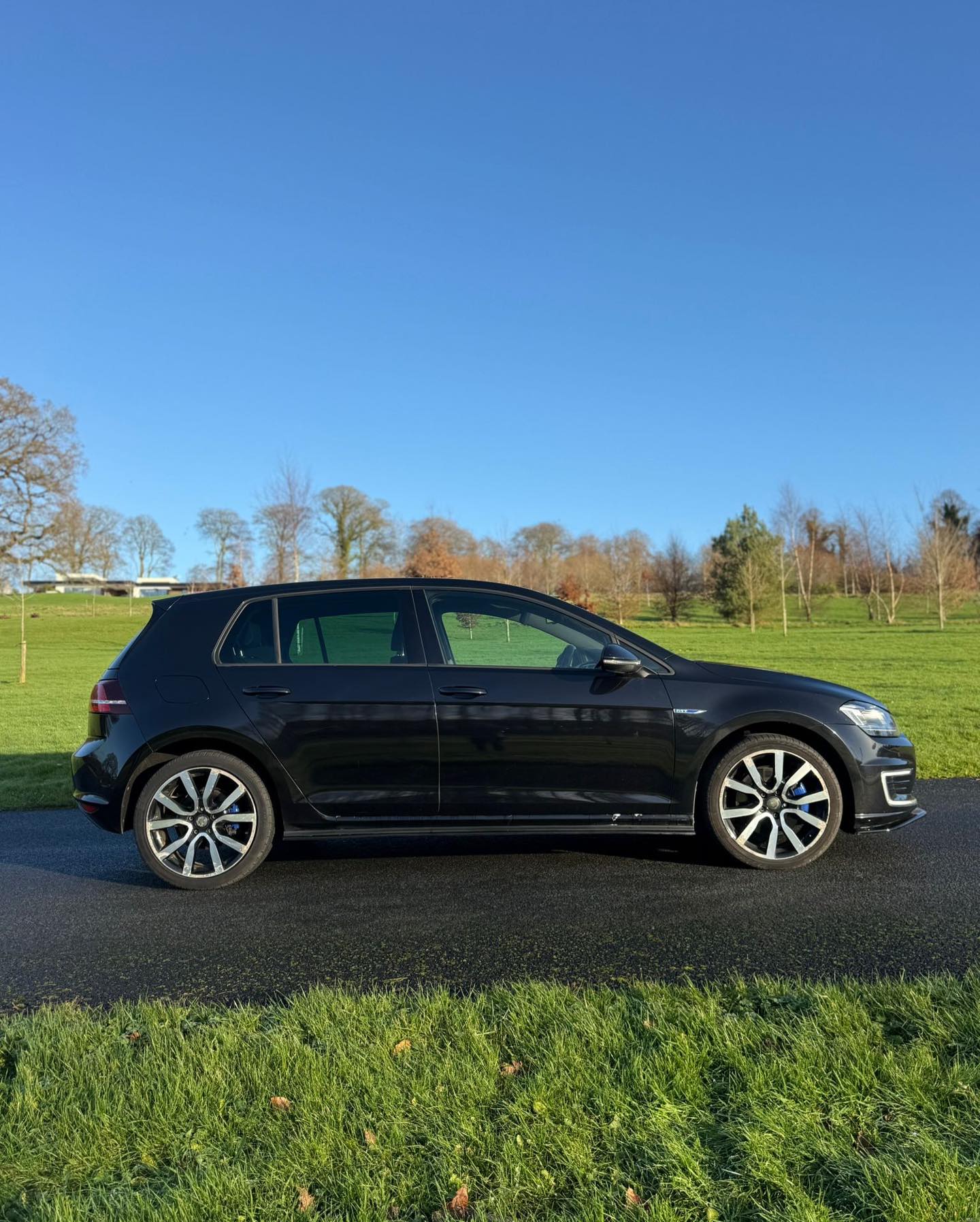 Volkswagen Golf 1.4 PHEV gallery image 7