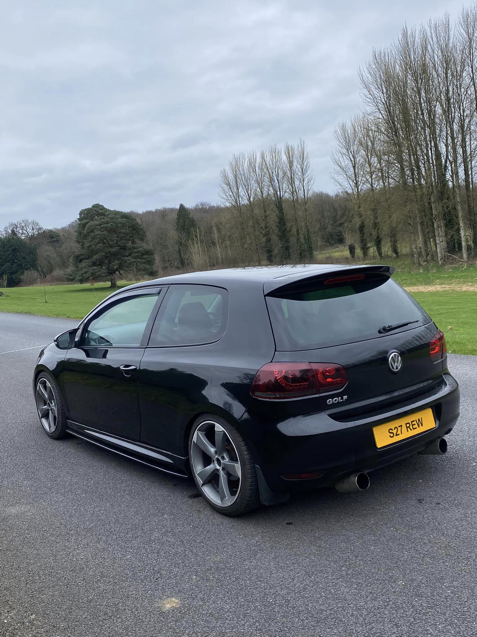 Volkswagen Golf 1.6 TDI gallery image 3