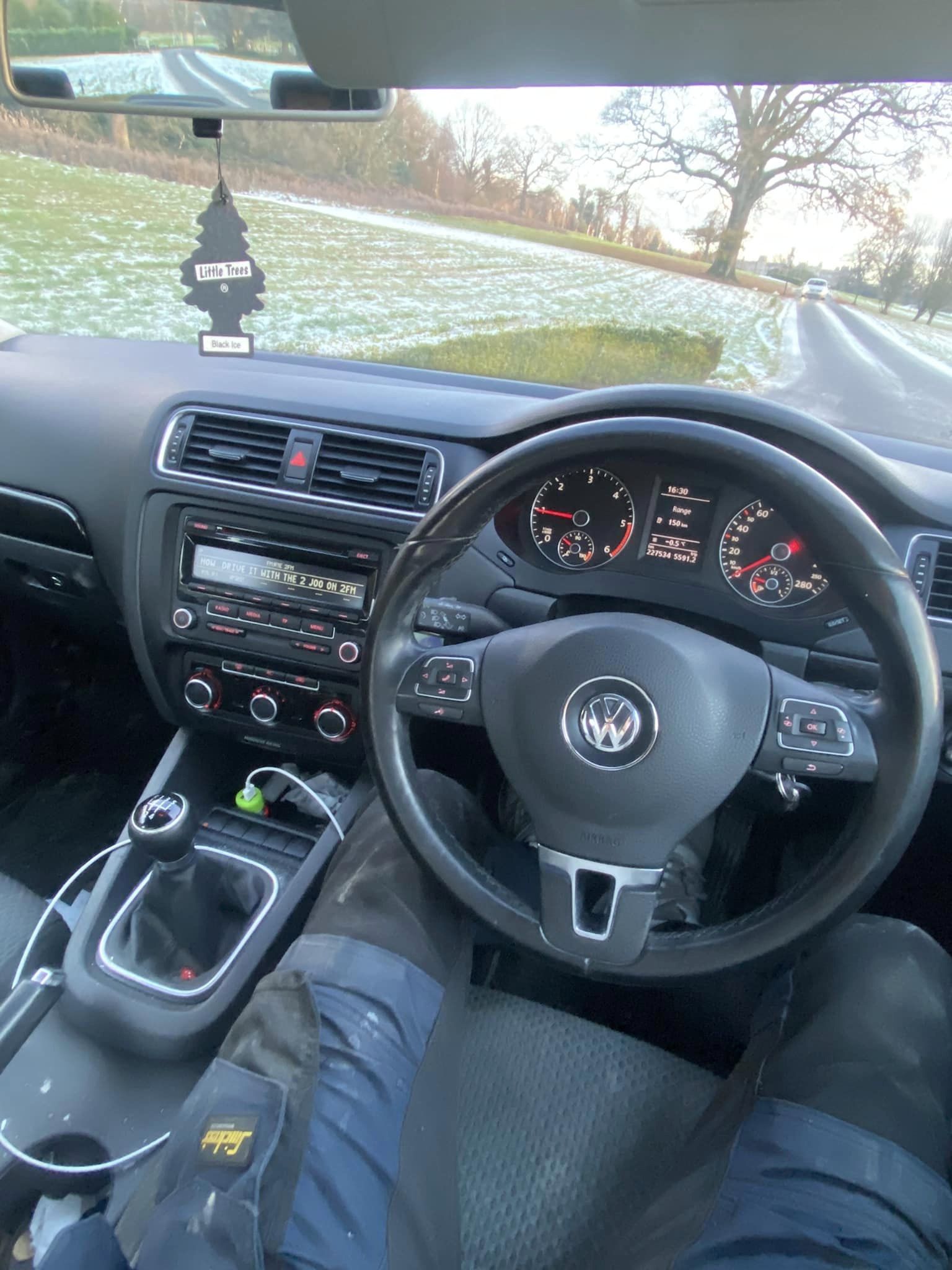 Volkswagen Jetta Mk6 1.6 TDI gallery image 3