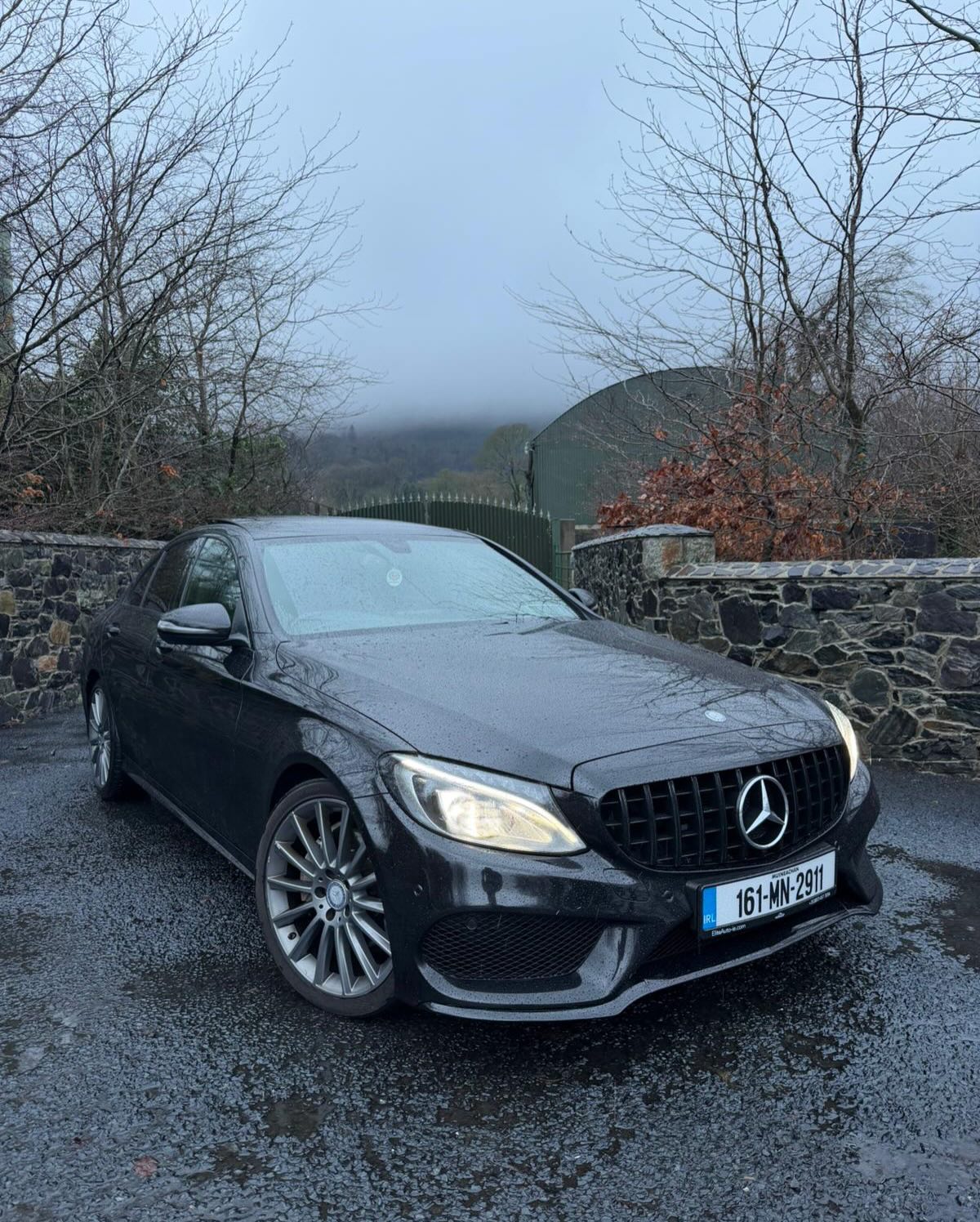 Mercedes-Benz C-Class AMG Line Premium Auto gallery image 3