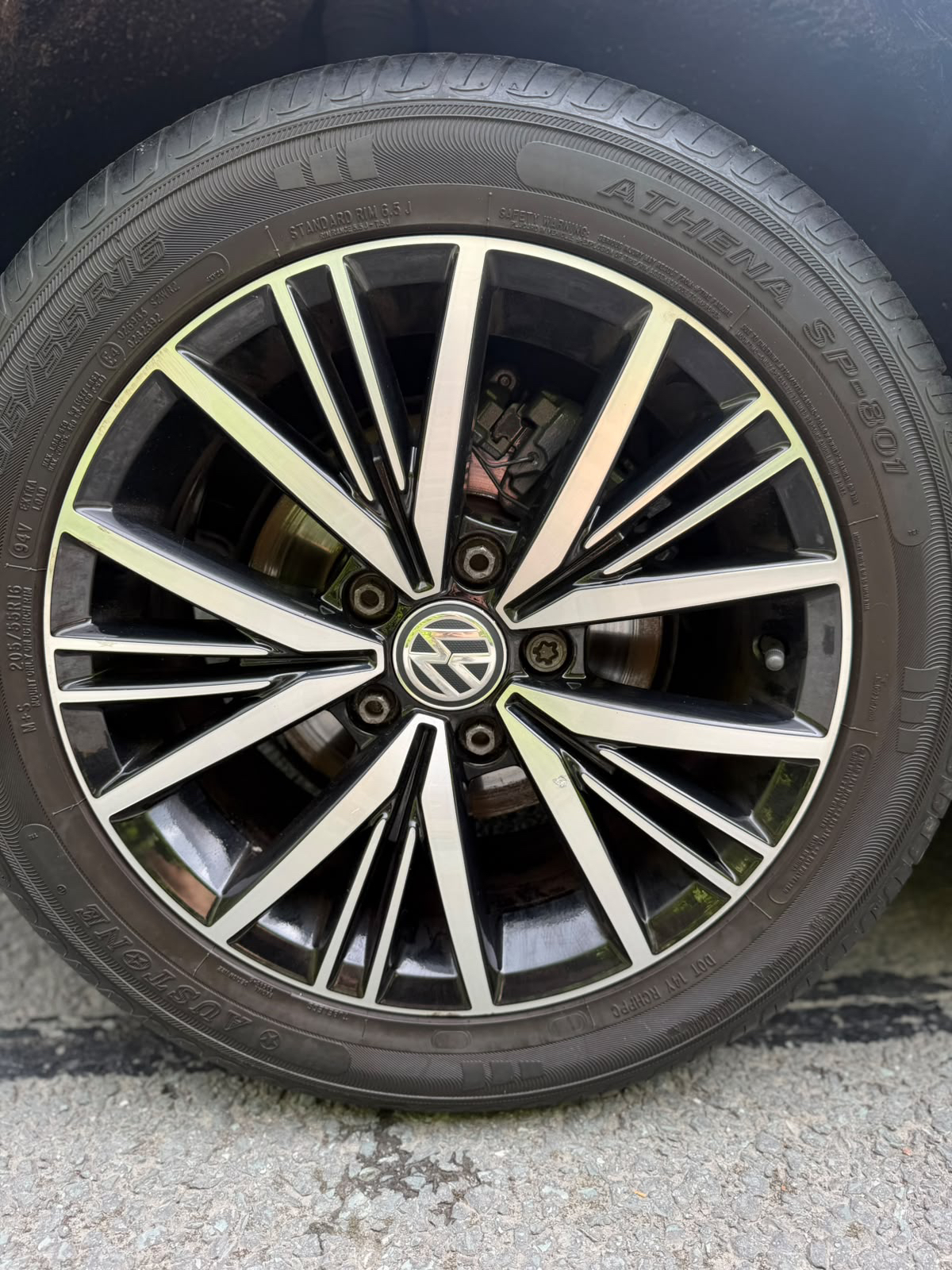 Volkswagen Golf Golf 1.6 TDI BMT gallery image 8