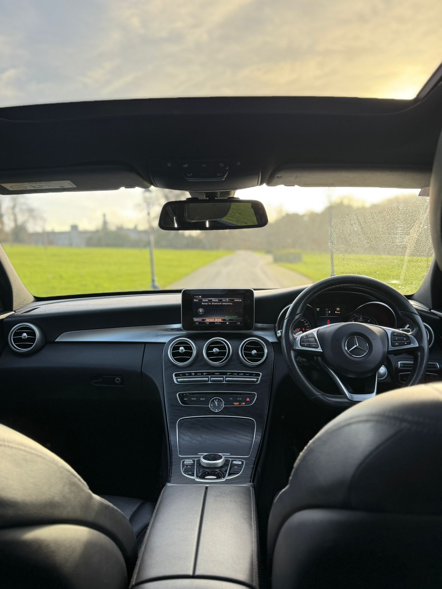 Mercedes-Benz C250 AMG Line Auto gallery image 11