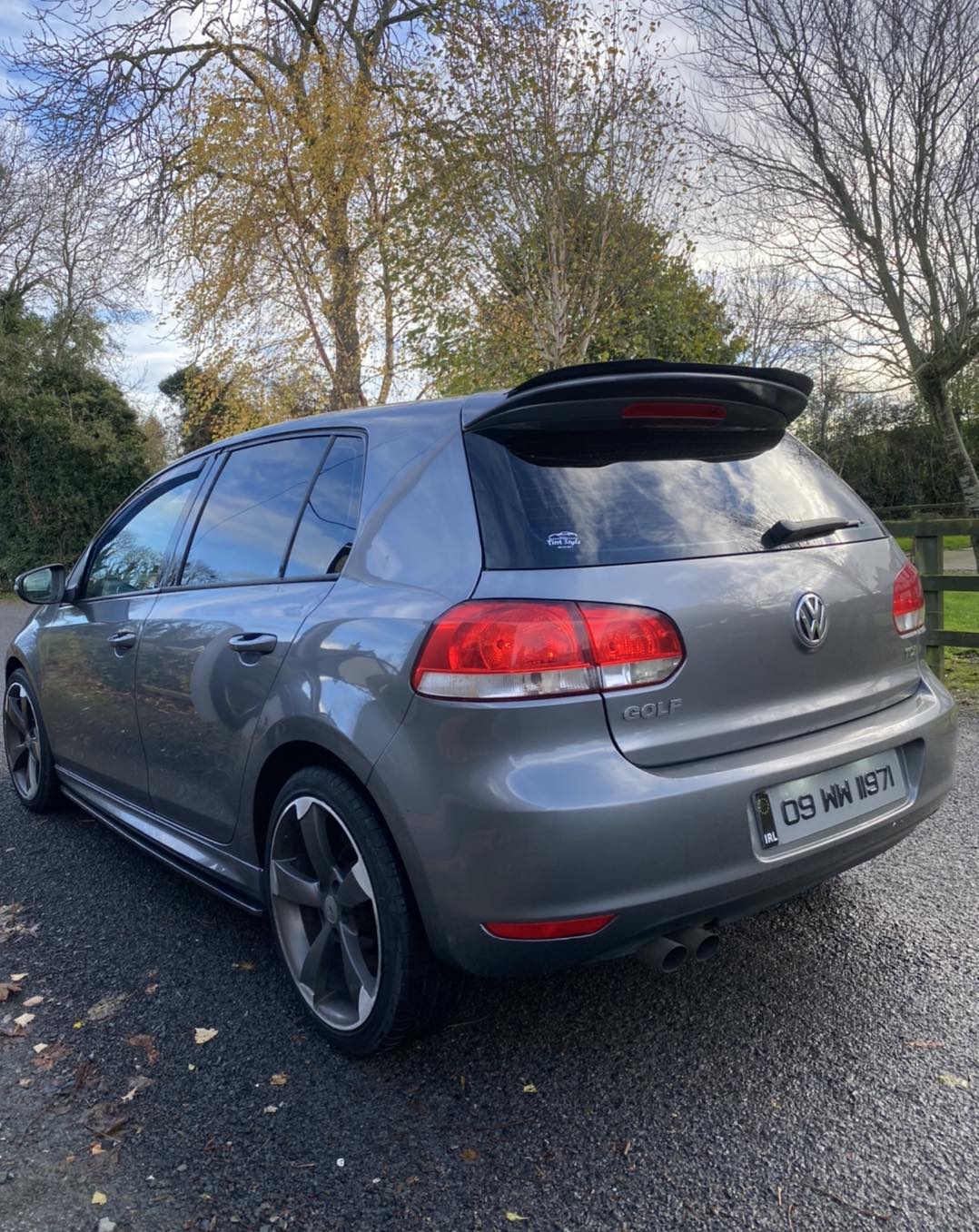 Volkswagen Golf 2.0 TDI gallery image 6
