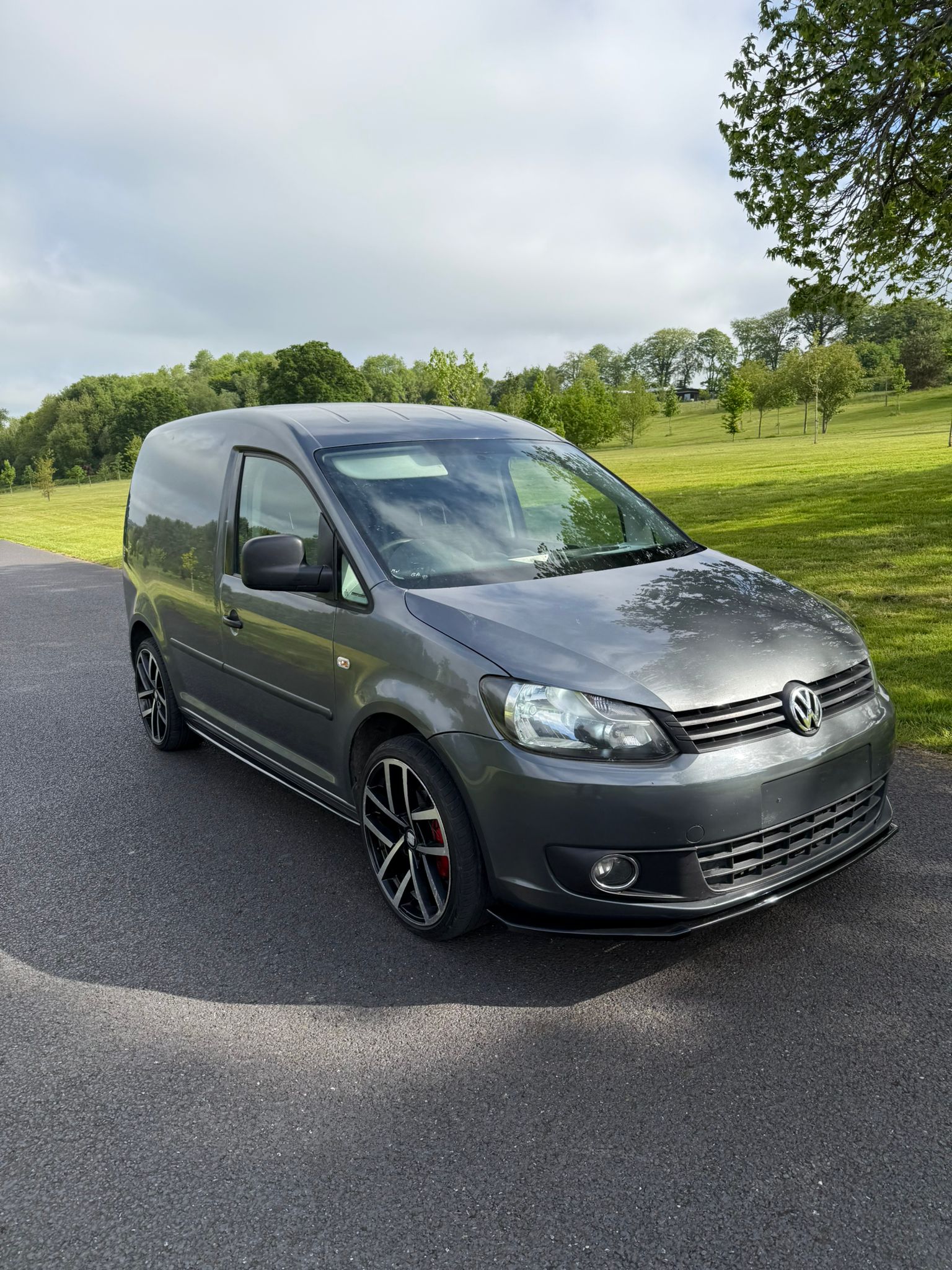 Volkswagen Caddy Highline gallery image 6