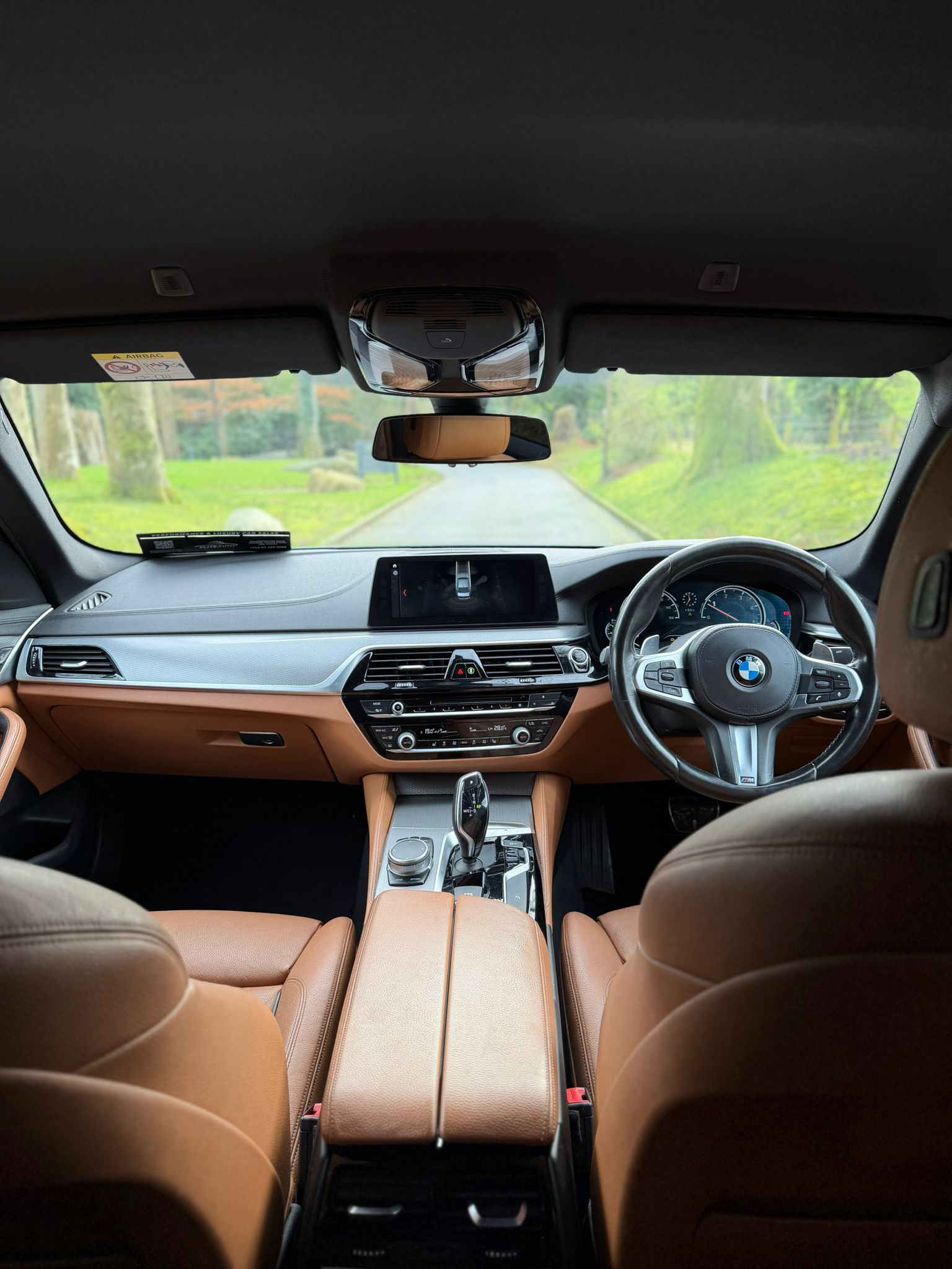 BMW 520d xDrive M Sport gallery image 13