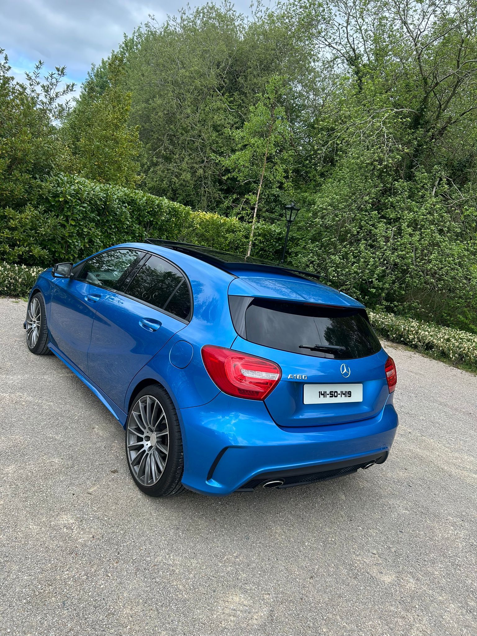 Mercedes-Benz A180 AMG Line gallery image 3