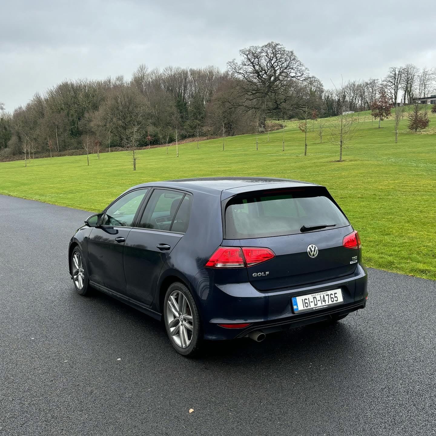 Volkswagen Golf R R - Line 1.2 TSI gallery image 2