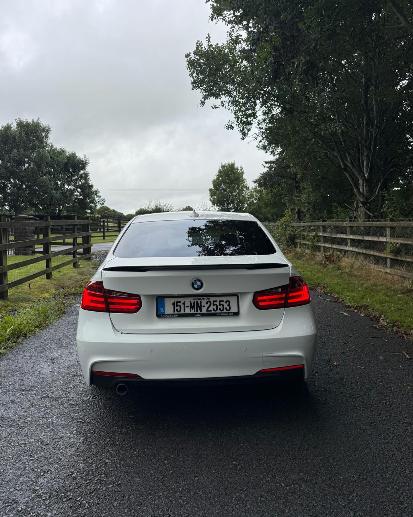 BMW 320d M Sport Shadow Edition Auto gallery image 4