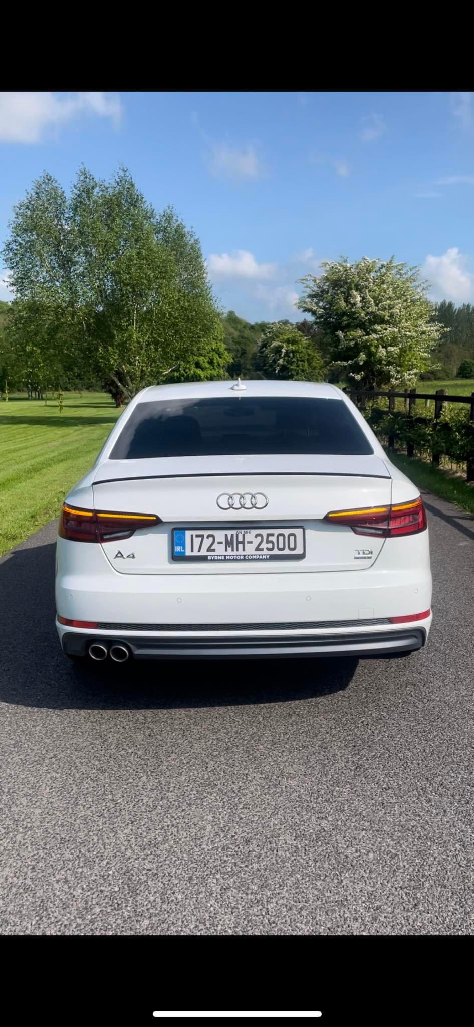 Audi A4 Auto gallery image 2