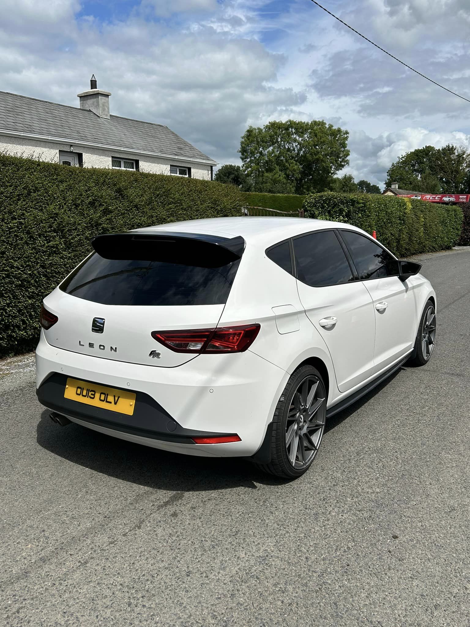 SEAT Leon FR 2.0 TDI gallery image 3