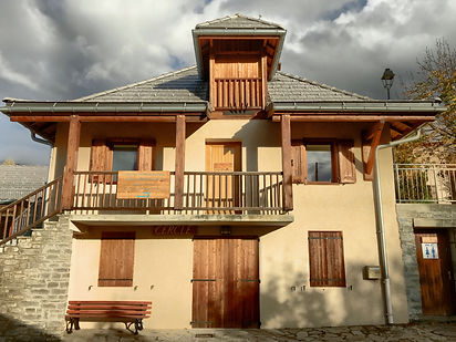 Cabinet d'ostéopathie ubaye-serre-ponçon/le lautaret 04/Alexia montagne/Jules guardiola/Batiment le cercle