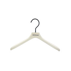 Kids hangers personalised