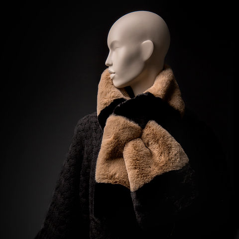 Duurzame etalagepop met afneembaar gezicht