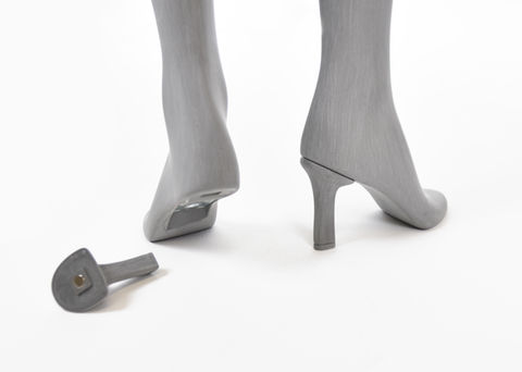 Duurzame etalagepop met afneembare hak