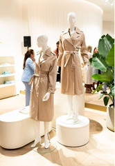 Mannequins féminins blancs