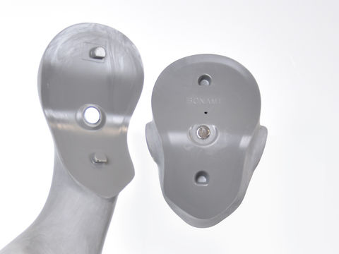 Duurzame etalagepop met afneembaar gezicht