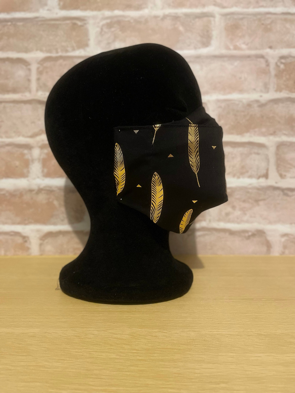 Thumbnail: Black and Gold Feathers