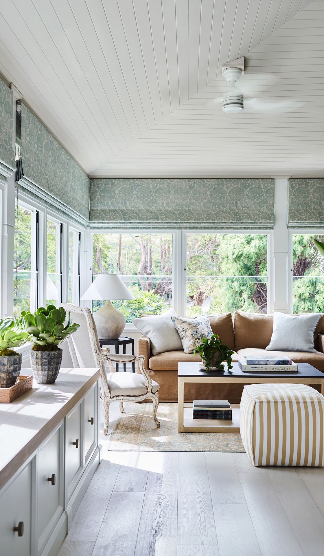 small-living-room-design