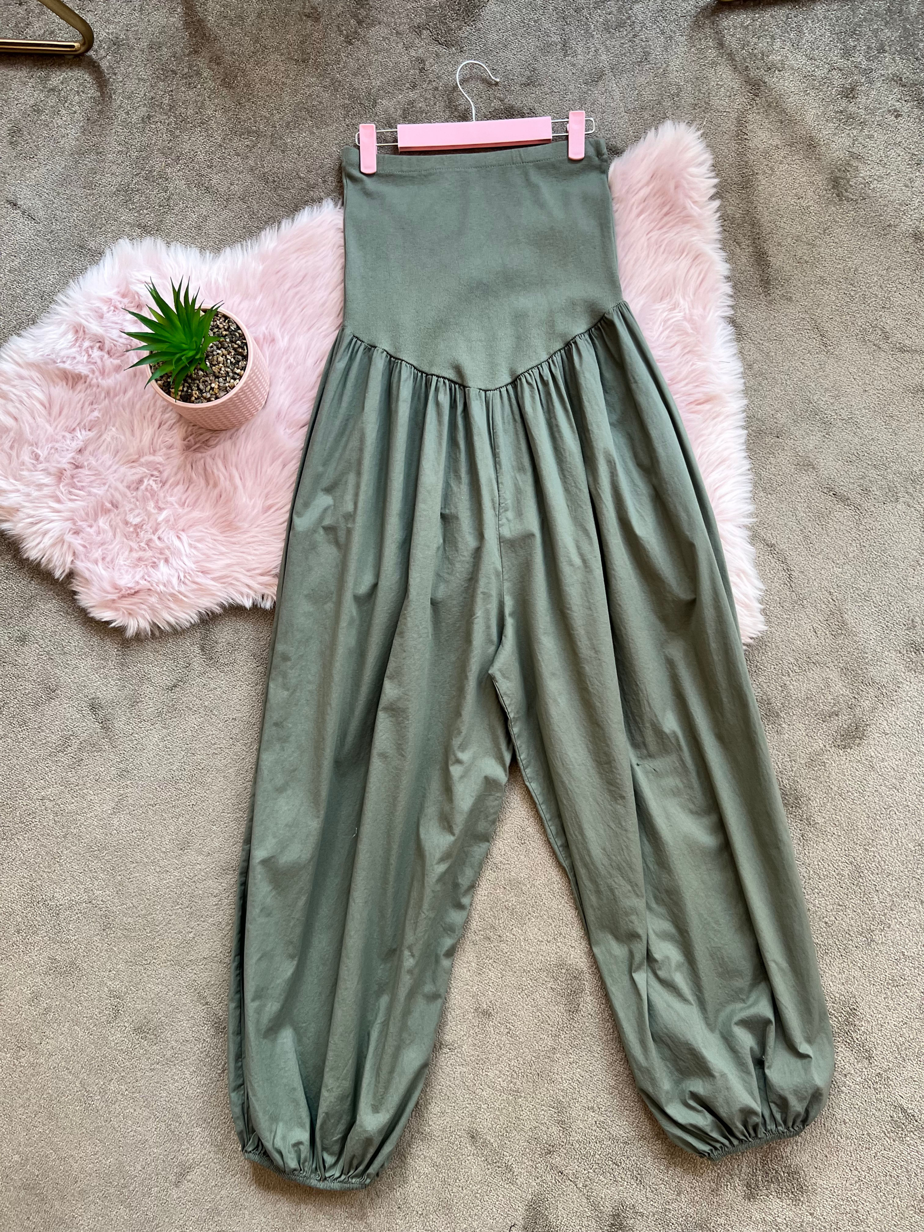 Balloon leg jumpsuit in khaki 