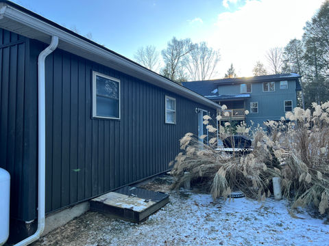 vertical siding 