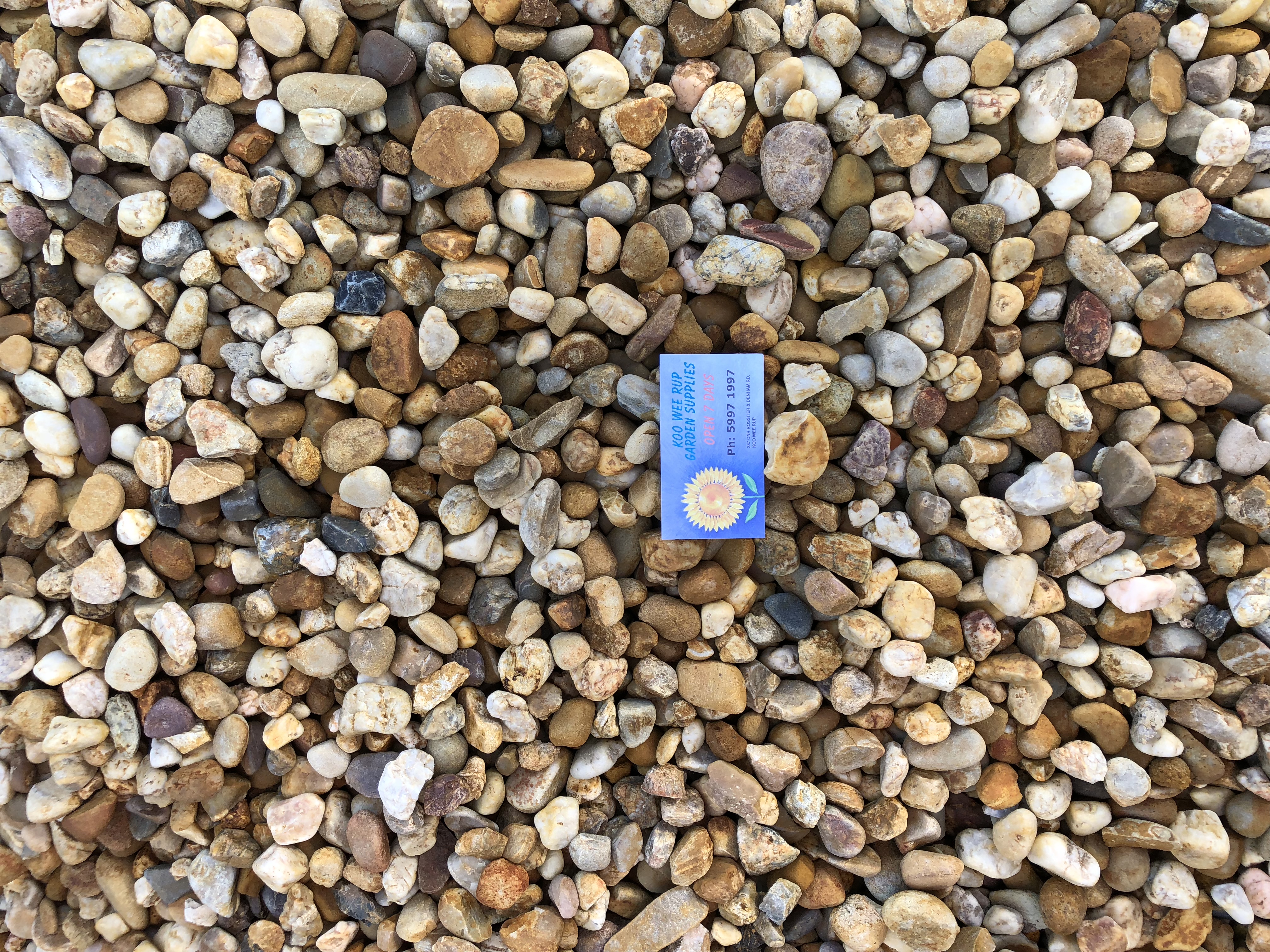 River Pebbles 20mm