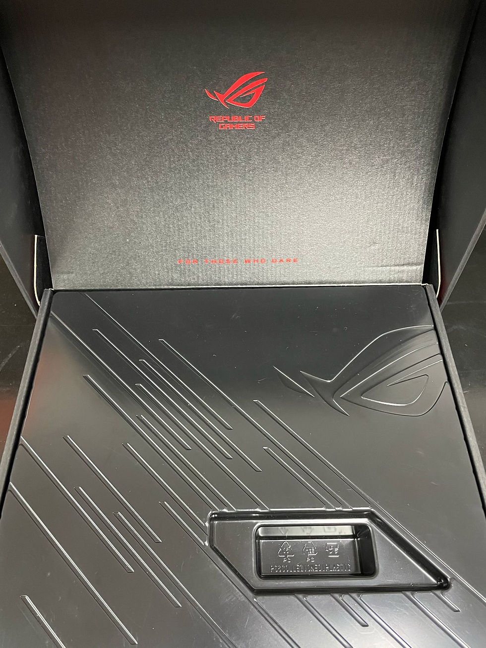 Miniatura: Placa Mãe Asus ROG CROSSHAIR X670E HERO Wi-Fi (AM5/4xDDR5/M.2/USB 3.2/RGB)