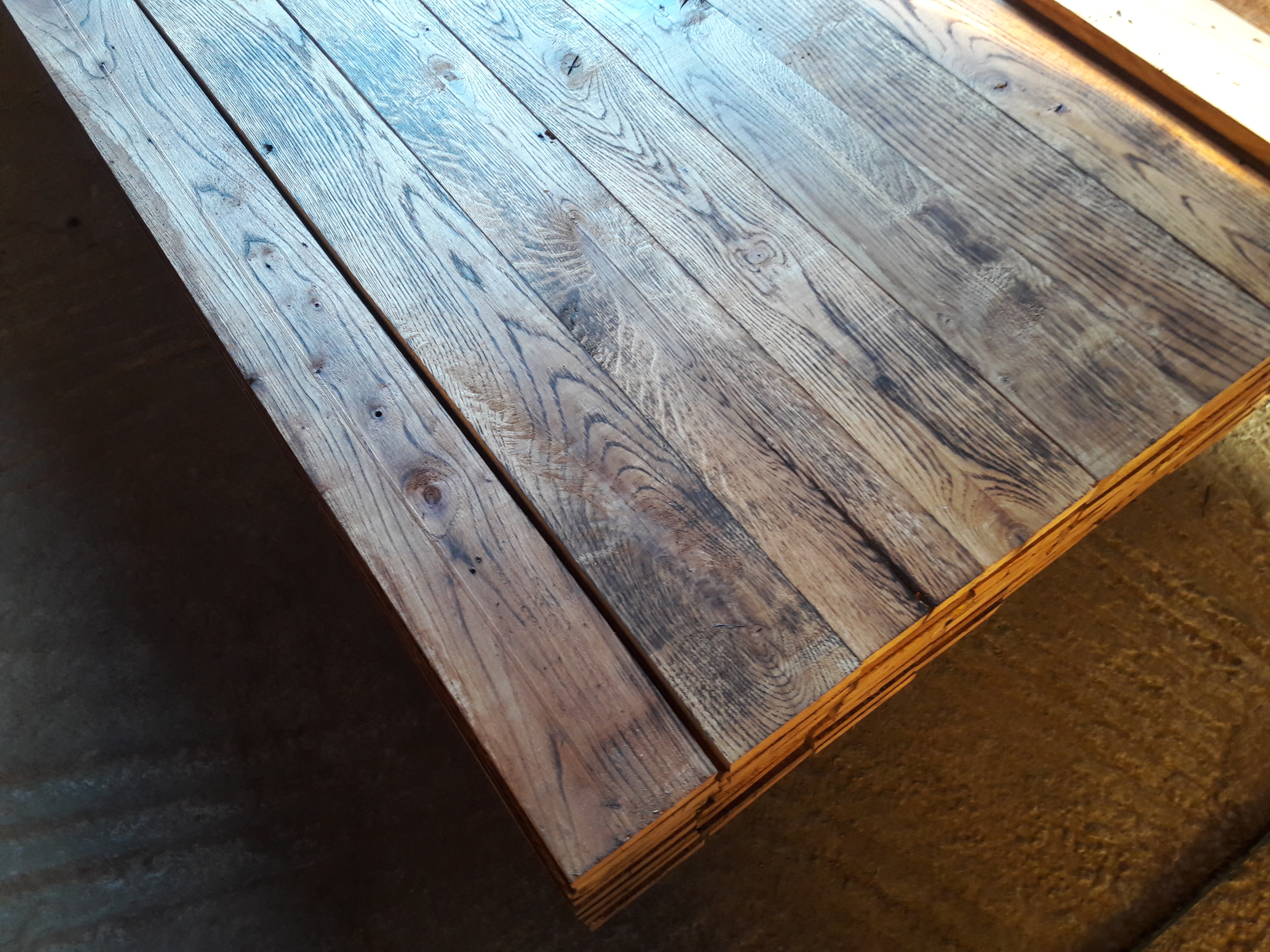 Caramel Oak Strip flooring