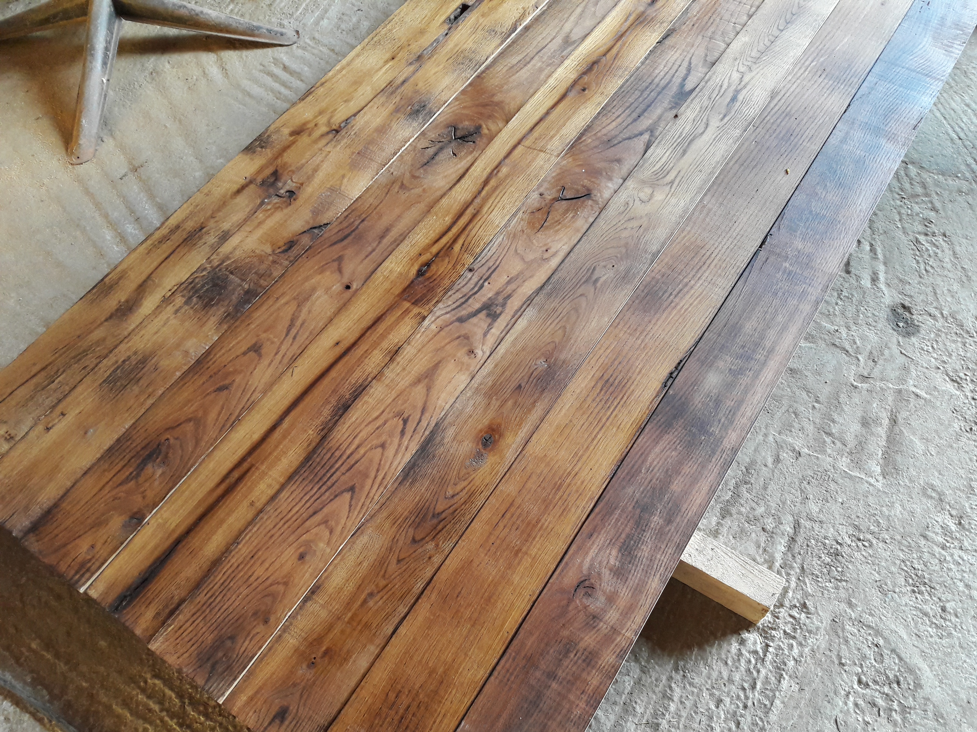 Caramel Oak Strip flooring