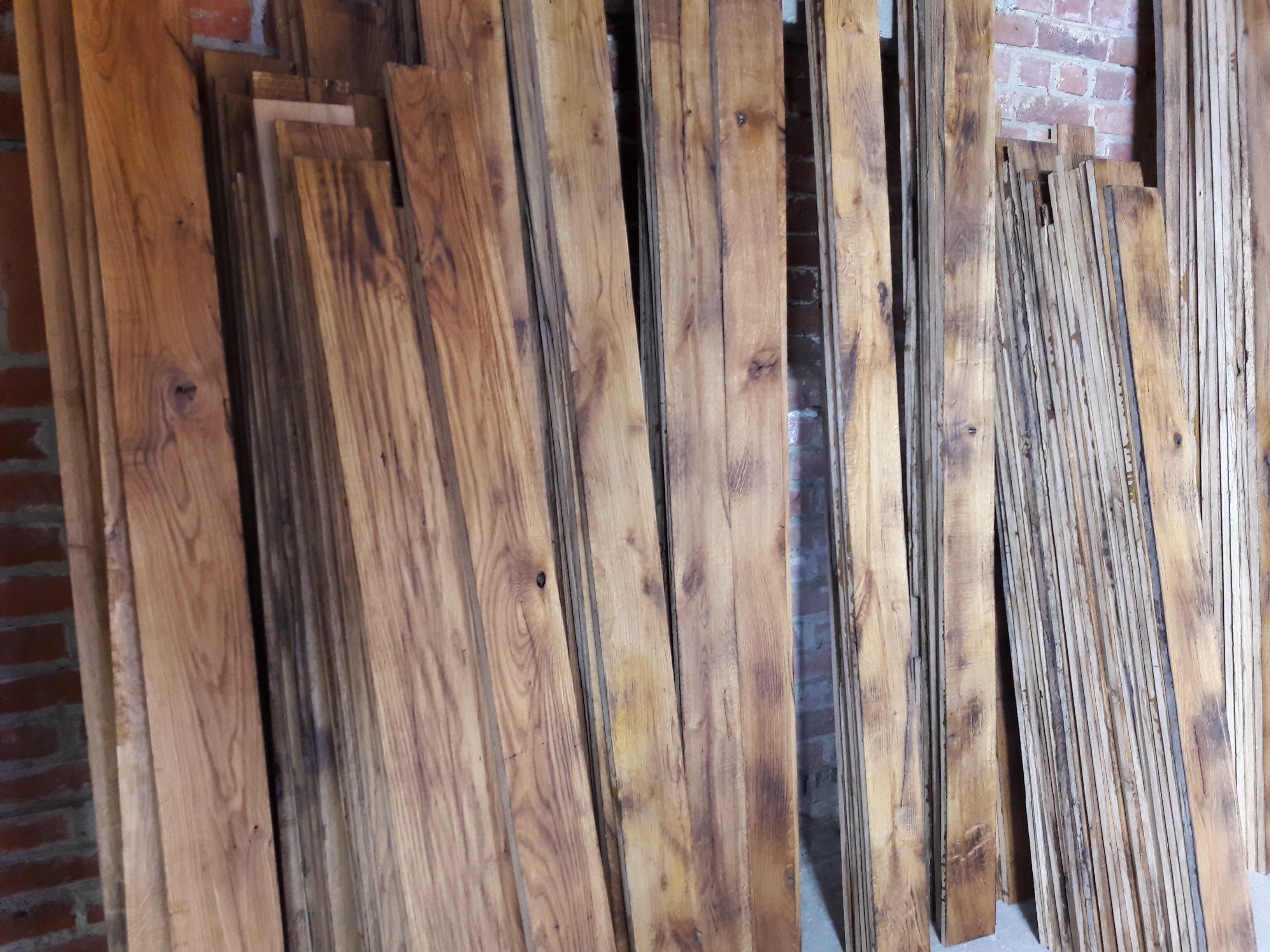 Caramel Oak Strip flooring
