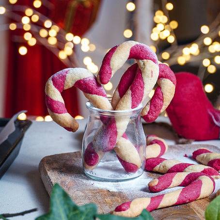 Biscuiți "Candy Canes"