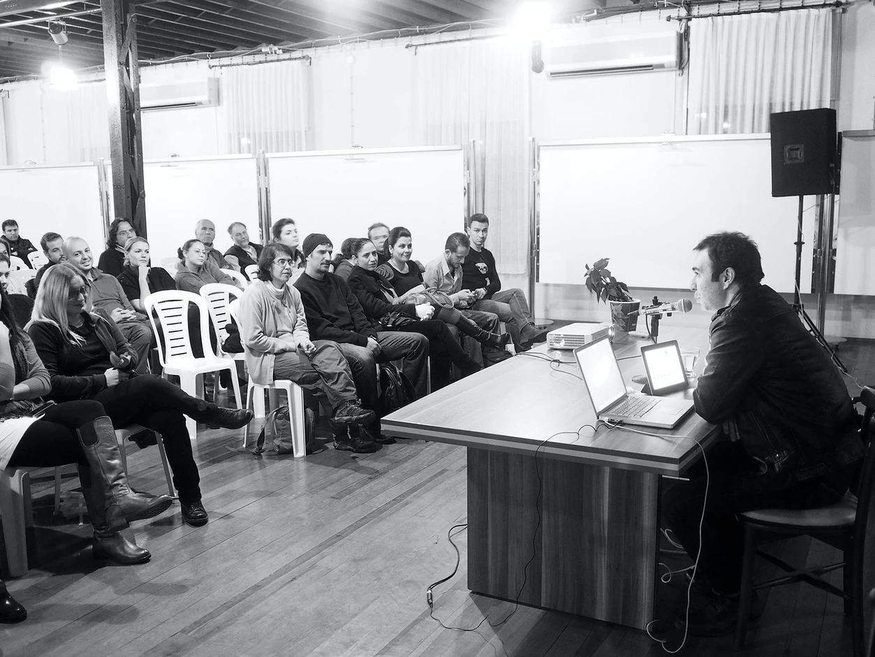 CDD İzmir — Artist Talk, 2013 — Ali Alışır