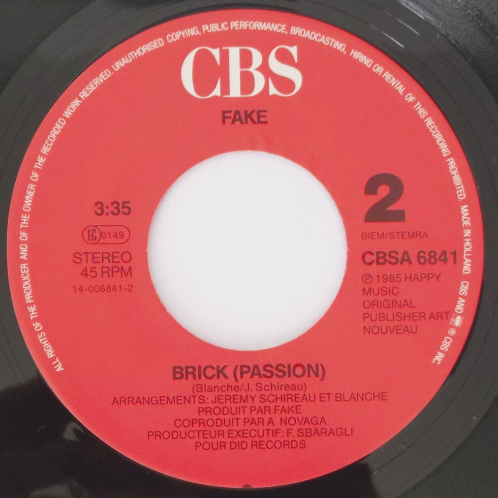 Thumbnail: Fake - Brick (7", Single) CBS , France