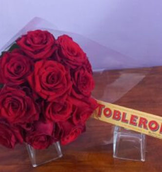 Buque 11 Botoes com Toblerone