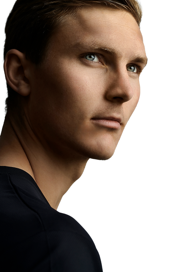 Viktor_Axelsen_10_HIGH.png